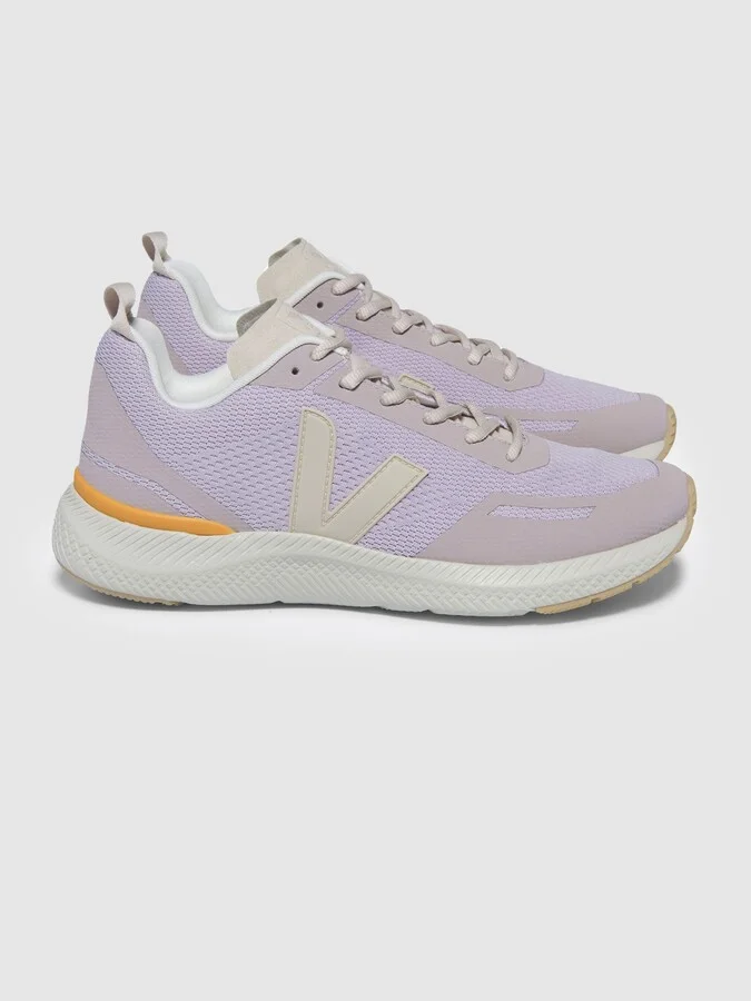 Veja Lightweight Trainers - Image 4