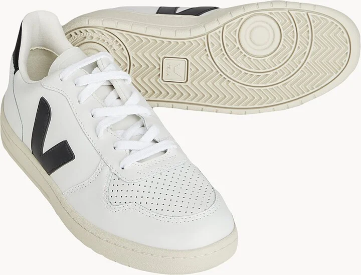 Veja Man Sneakers - Image 4