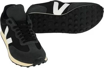 Veja Man Sneakers - Image 2
