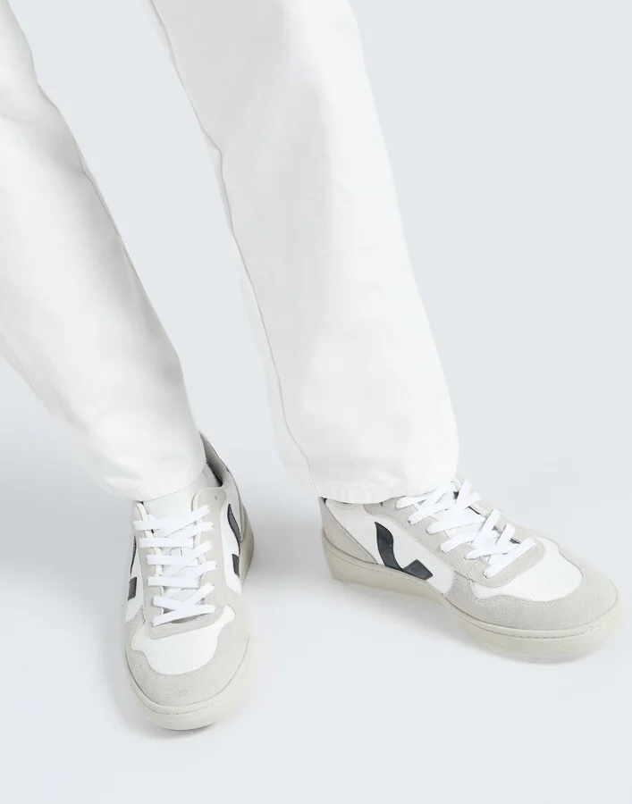 Veja Man Sneakers - Image 4