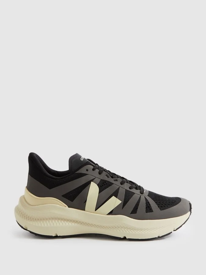 Veja Mesh Running Trainers