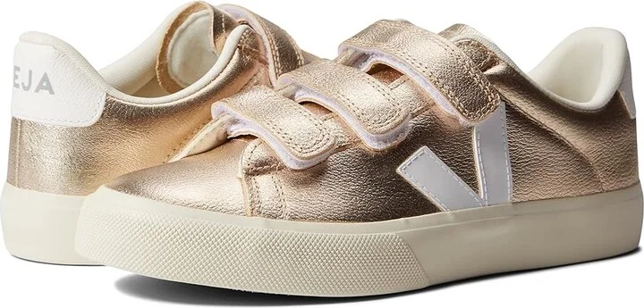 VEJA Recife Logo Women's Shoes Platine/White : EU 38 (US Women's 7) M, Leather