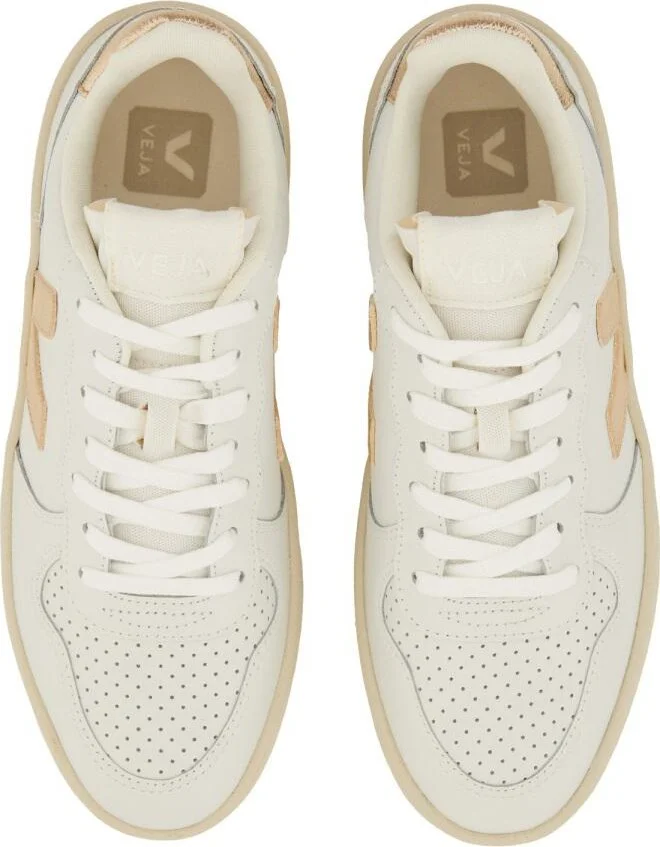 Veja Sneaker "V-10" - Image 6