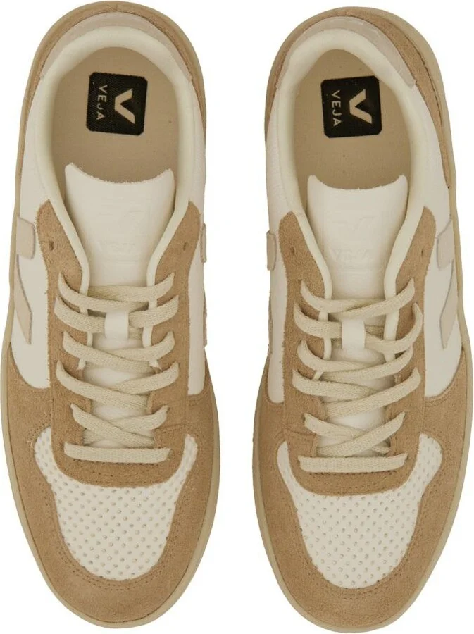 Veja Sneaker "V-10" Unisex - Image 2