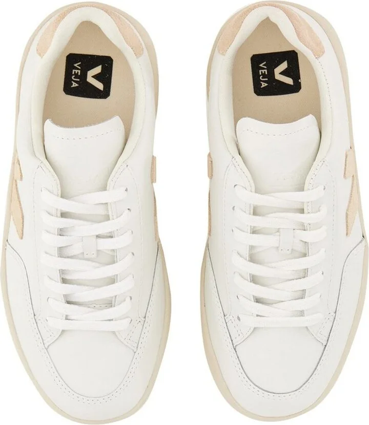 Veja Sneaker V-12 - Image 3