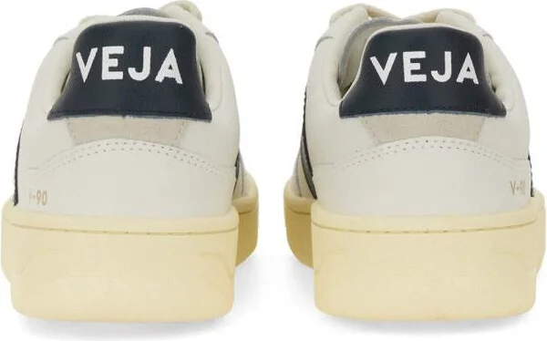 Veja Sneaker V-90 - Image 4