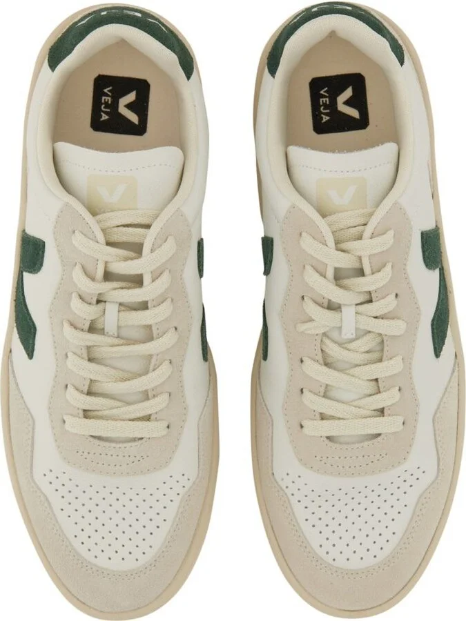 Veja Sneaker "V-90" - Image 4