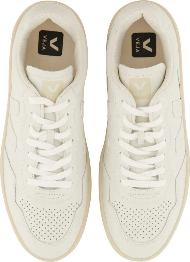 Veja Sneaker V-90 Unisex - Image 6