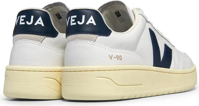 Veja Sneakers - Image 3