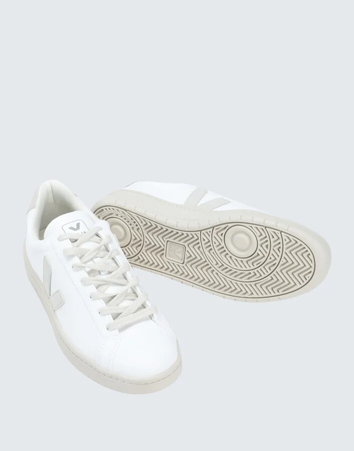 Veja Urca Man Sneakers - Image 4
