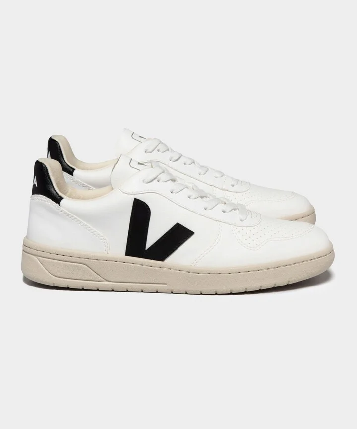 Veja V-10 CWL Sneaker