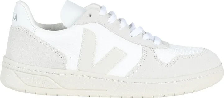 Veja V-10 Man Sneakers - Image 3
