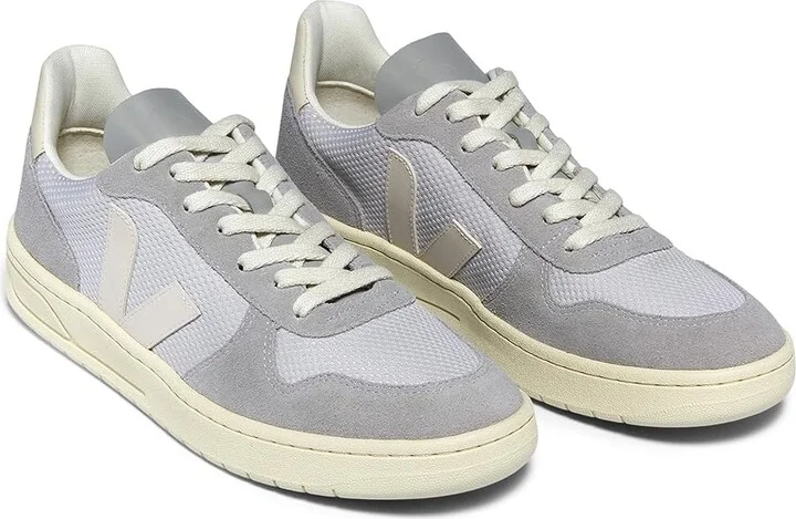 Light Grey,pierre