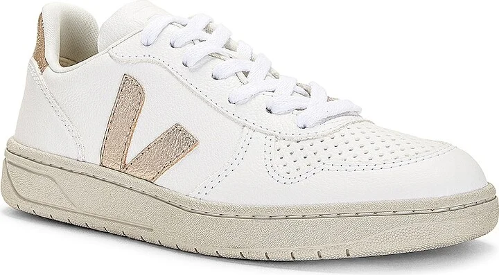 Veja V-10 Sneaker in White - Image 2
