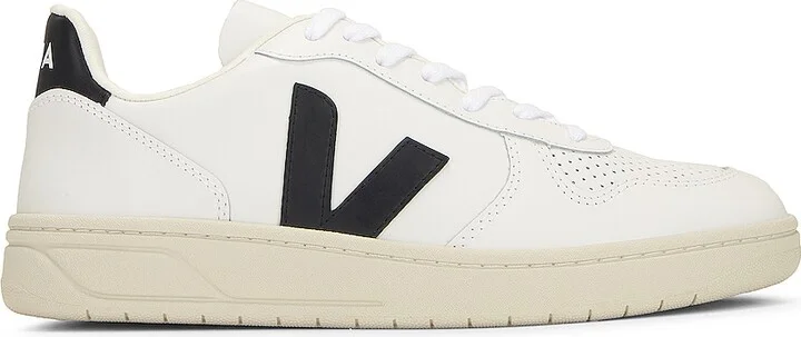 Veja V-10 Sneaker in White