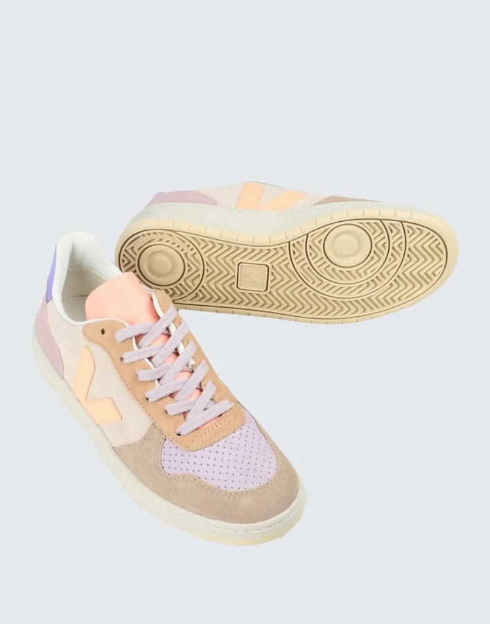 Veja V-10 Woman Sneakers - Image 4