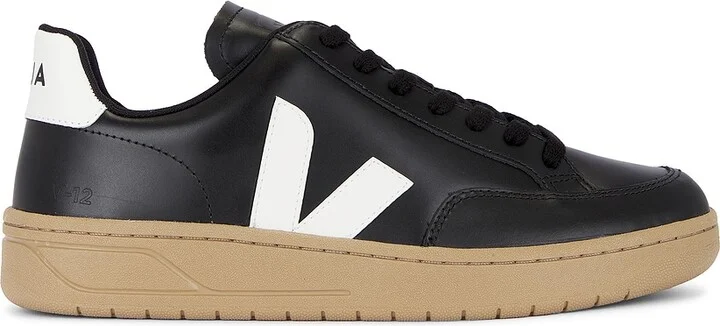 Veja V-12 in Black