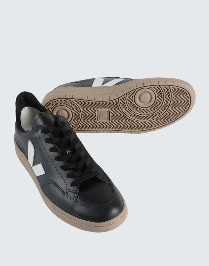 Veja V-12 Man Sneakers - Image 4