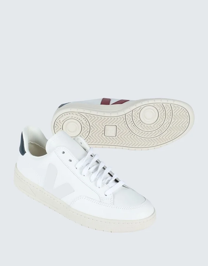 Veja V-12 Man Sneakers - Image 4