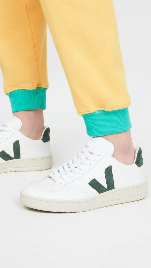 Veja V-12 Sneaker - Image 3