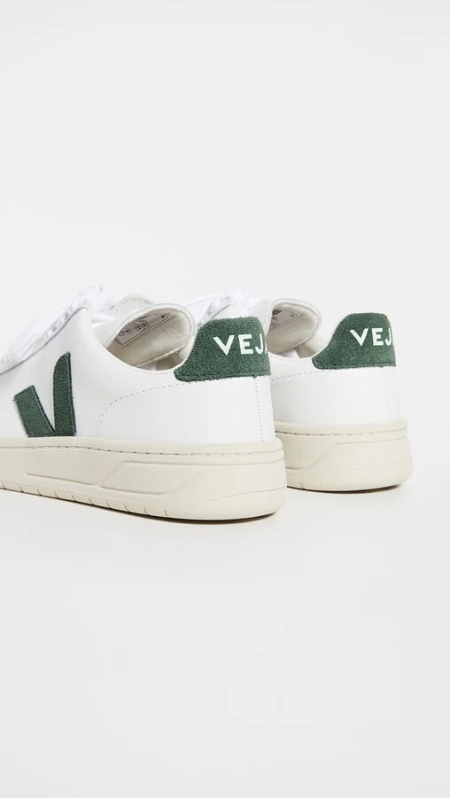 Veja V-12 Sneaker - Image 4