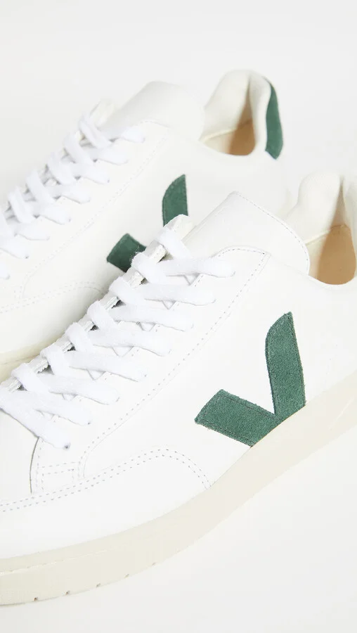 Veja V-12 Sneaker - Image 4