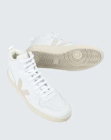 Veja V-15 Man Sneakers - Image 2