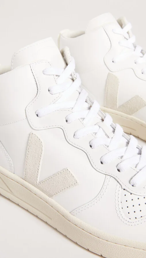Veja V-15 Sneaker - Image 6