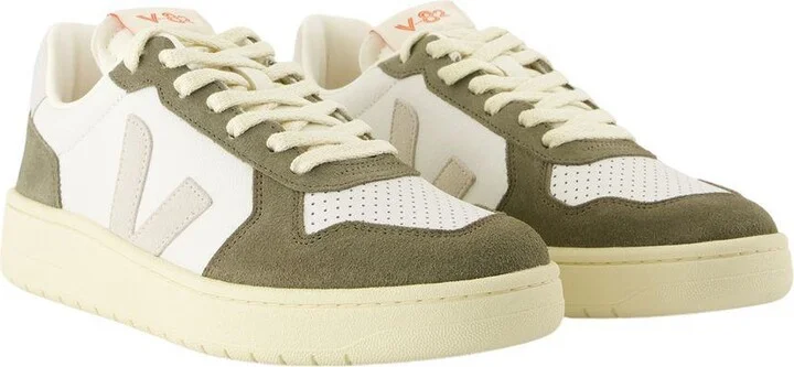 Veja V 82 Sneakers - Image 2