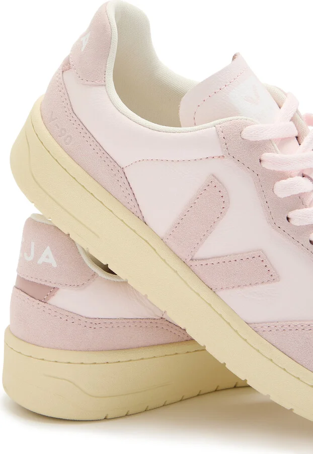 Veja V-90 Panelled Grained Leather Sneakers - Image 4