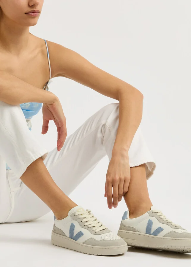 Veja V-90 Panelled Leather Sneakers - Image 5
