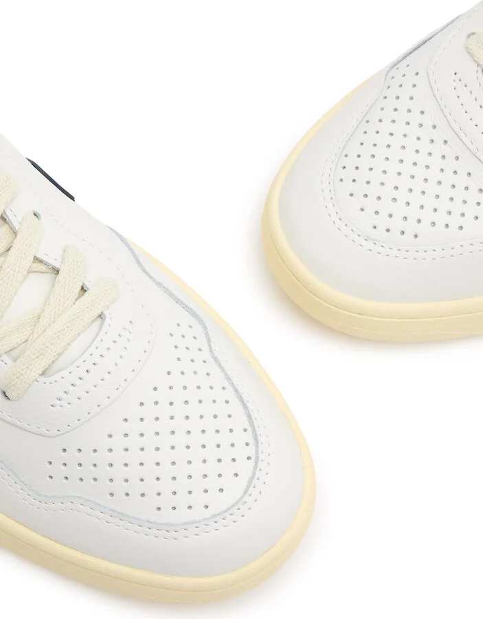 Veja V-90 Panelled Leather Sneakers - Image 3