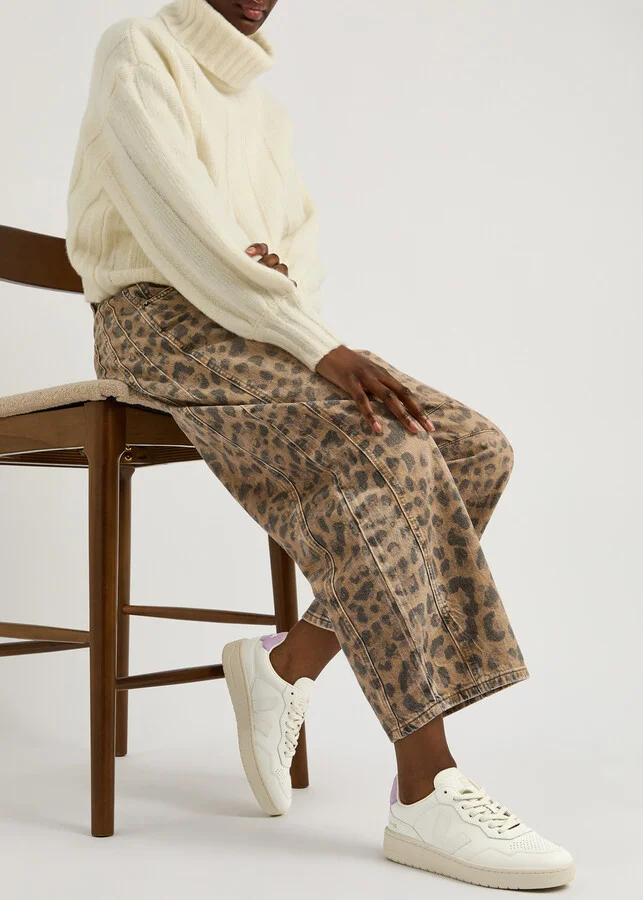 Veja V-90 Panelled Leather Sneakers - Image 5