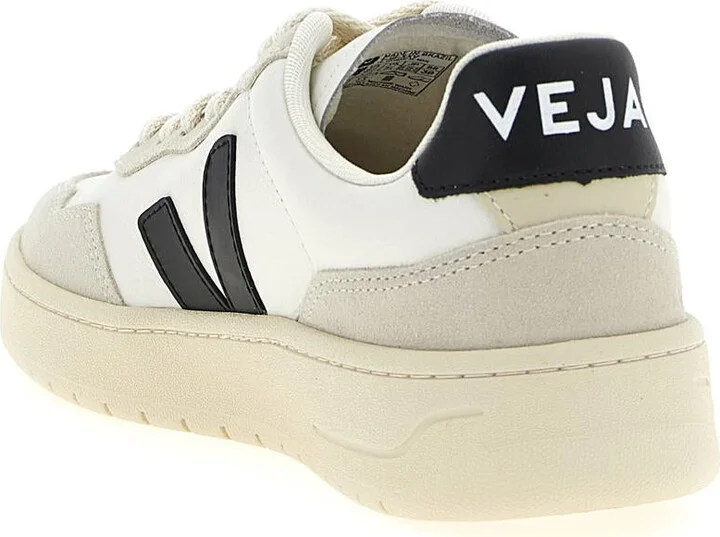 Veja 'V-90' Sneakers - Image 3