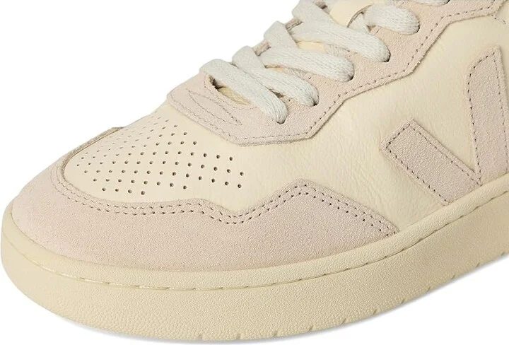VEJA V-90 Women's Shoes Cashew Oat : EU 40 (US Women's 9) M, Leather - Image 7