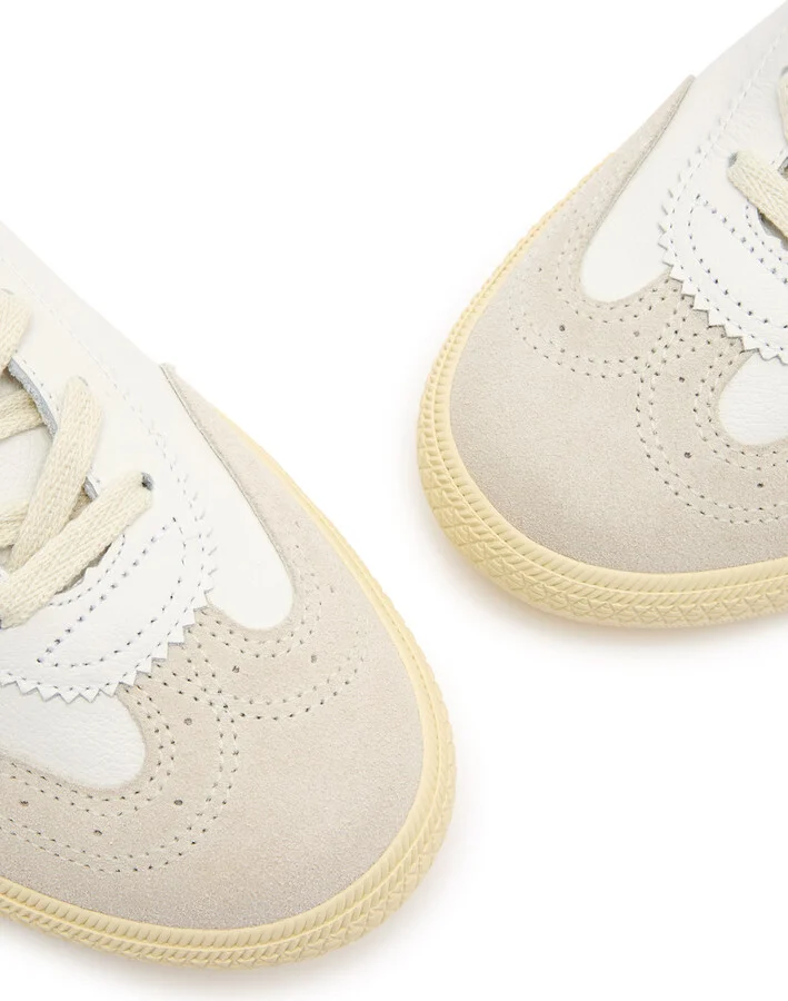 Veja Volley Panelled Leather Sneakers - Image 3