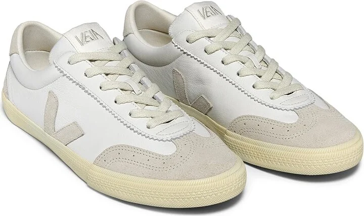 VEJA Volley Women's Shoes White/Natural : EU 35 (US Women's 4) M, Leather/Suede/Textile