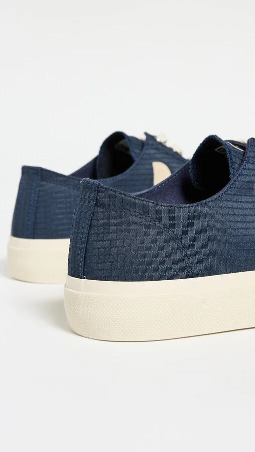 Veja Wata II Low Sneakers - Image 6