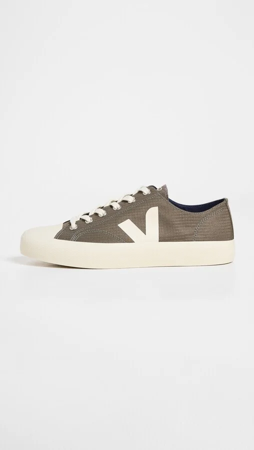 Veja Wata II Low Sneakers - Image 2