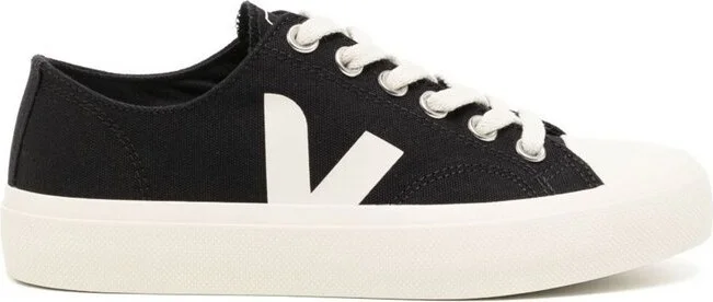 Veja Wata II Low-Top Sneakers