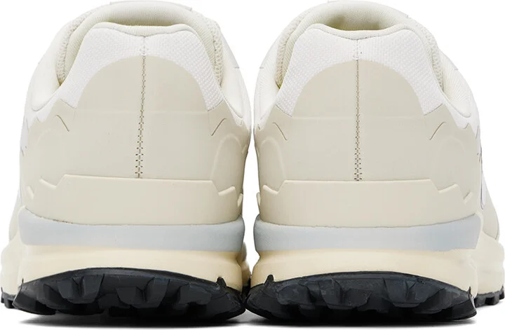 VEJA White & Beige Fitz Roy Trek-Shell Sneakers - Image 2