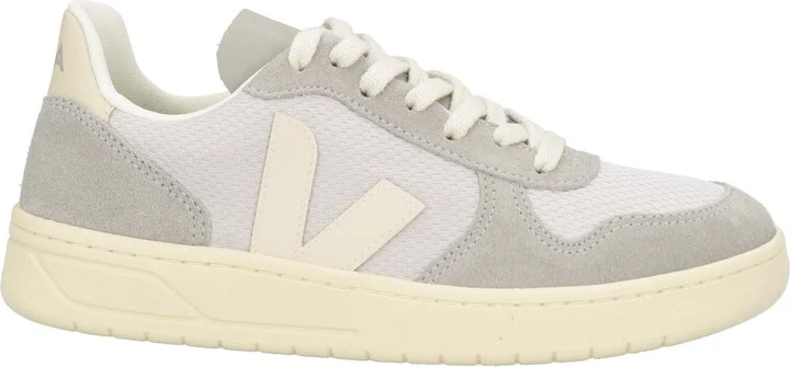 Veja Woman Sneakers - Image 3