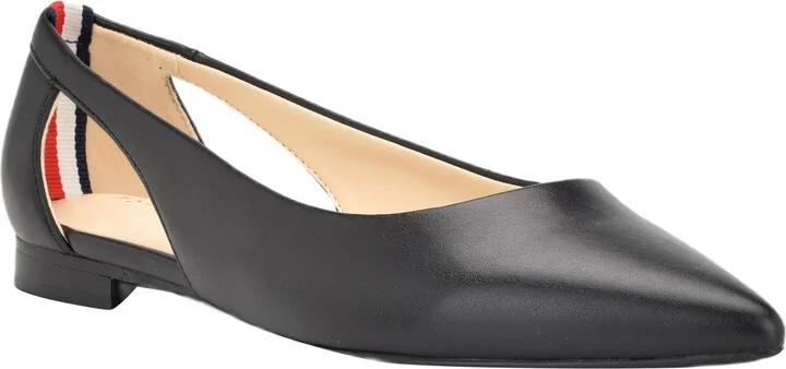Velahi Pointed Toe Flat