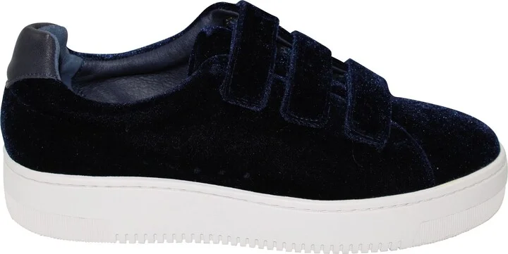 Velcro Low Top Sneakers in Navy Blue Velvet