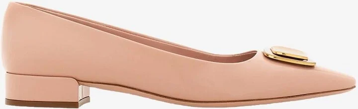 Venera 20 Vara Plate Pumps in Patent Leather
