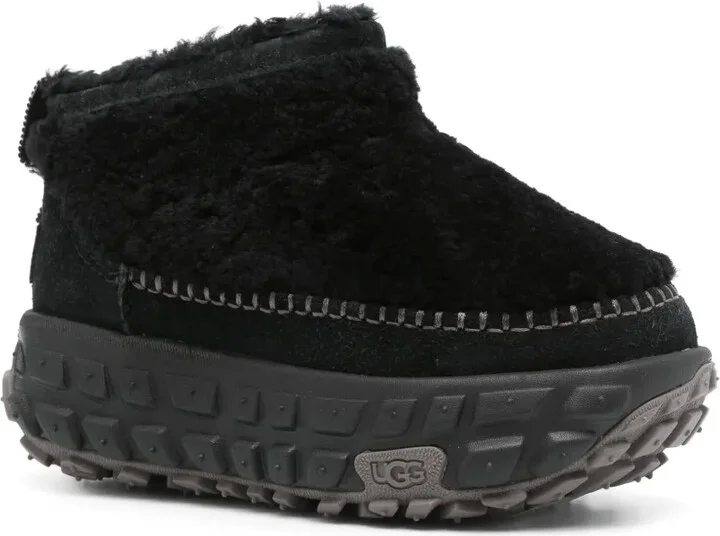 Venture Daze Ultra Mini Cozy boots - Image 2
