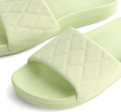 Vera Bradley Women's Outlet Printed Essential Slides Seafoam Green - Image 2