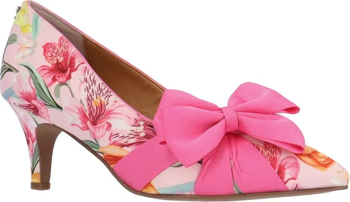 Verbena Pointed Toe Pump
