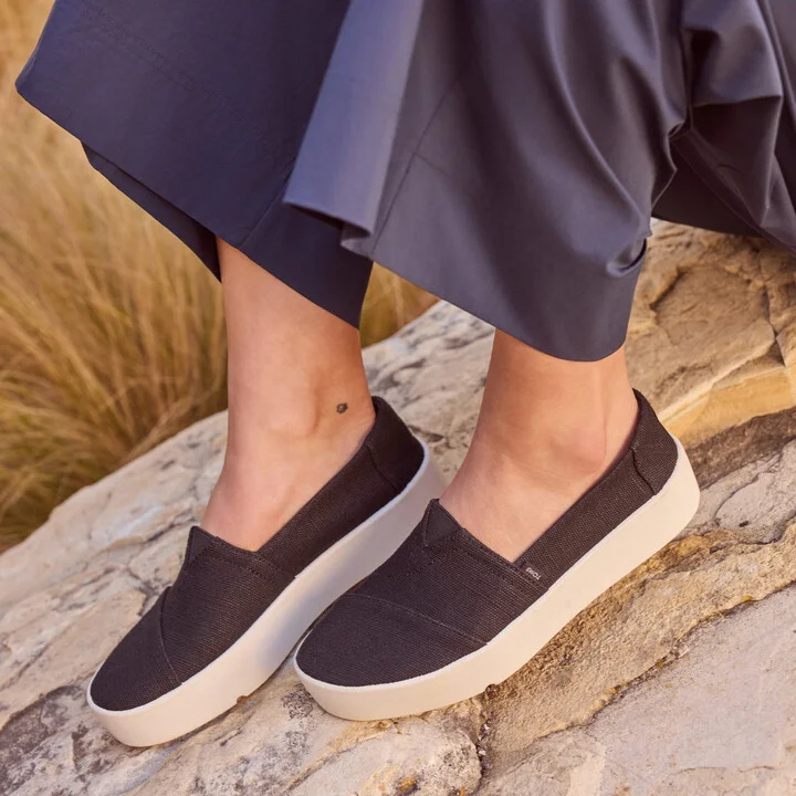 Verona Slip On Sneaker - Image 2