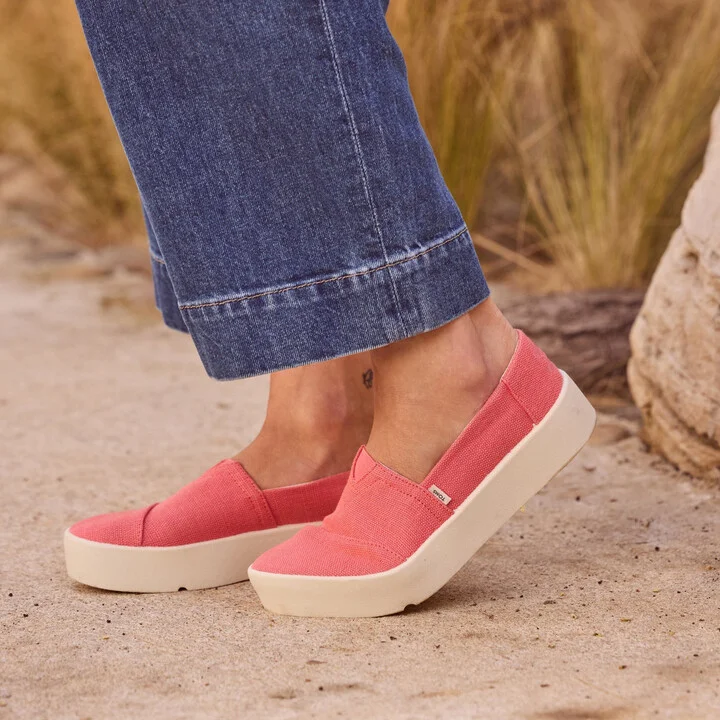 Verona Slip On Sneaker Sunset Coral Heritage Canvas - Image 2